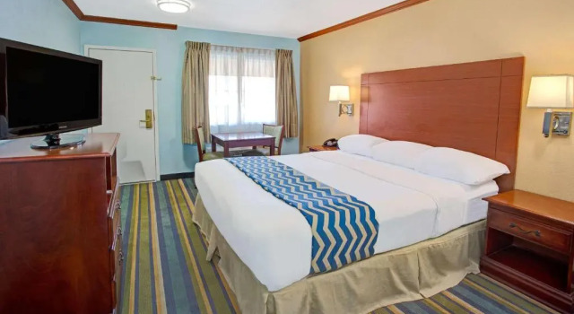 Номер Standard Travelodge by Wyndham Bishop