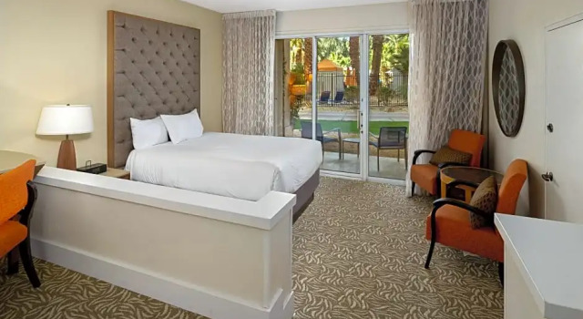 Номер с видом на бассейн Grand Hyatt Indian Wells Resort & Villas