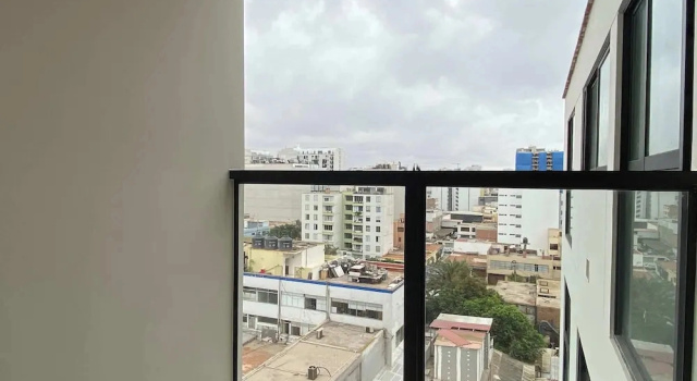 Коттедж w Refined 1BR in the Heart of Miraflores
