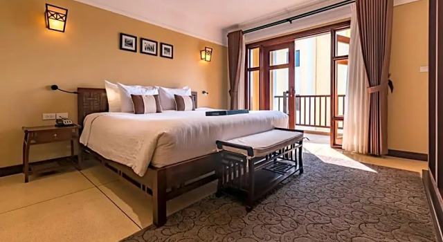 Номер Deluxe с балконом La Siesta Hoi An Resort & Spa