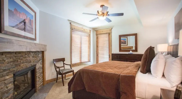 9201 - Silver Aspen - Five Bedroom + Loft Luxury Townhome 4 Hotel Room, Varaa Hotelli Solitude 