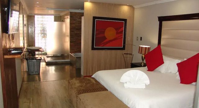Номер Luxury African Moon Corporate House