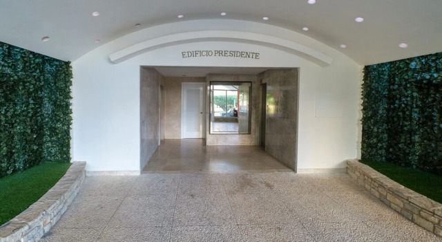 Ocean View 3 bedroom President Condo, Забронировать Отель Отели Гаваны с завтраком, Завтраки