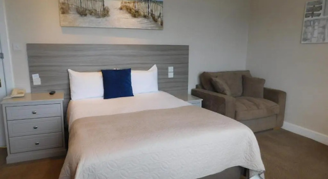 Семейный номер Standard с видом на море Cullen Bay Hotel