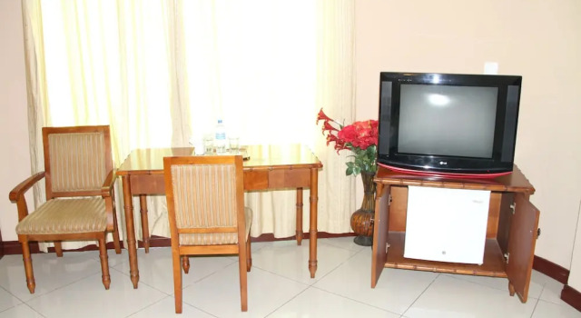 Одноместный номер Standard с балконом Safina Hotel & Apartments