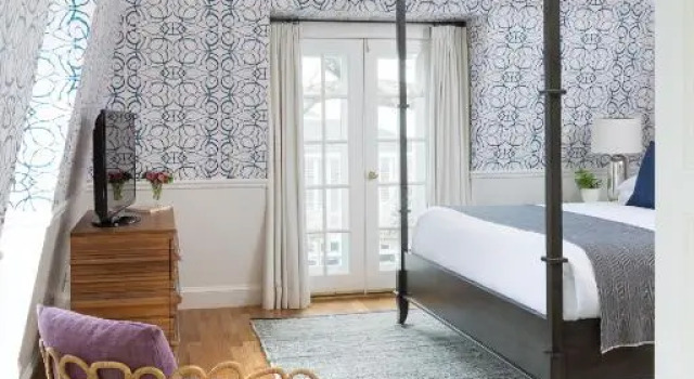 Двухместный номер Deluxe с балконом The Christopher, The Edgartown Collection