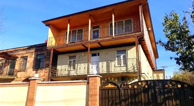 У Резо гостевой дом, Book Hotel Sukhum Abkhazia