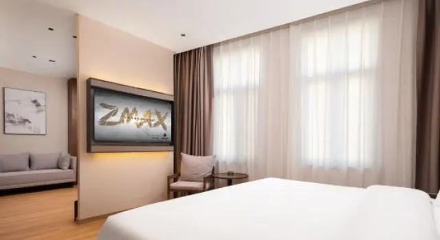 Люкс Superior ZMAX Manxi Hotel (Tianjin Wuqing High-speed Railway Station Florence Town)