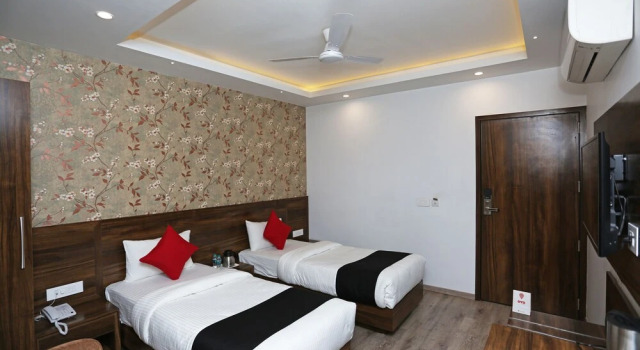 Capital O 18921 Hotel Yelchiko