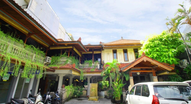Airy Raya Legian 113 Kuta Bali, Забронировать Отель Кута Бадунг, рядом с Vihara Dharmayana Buddhist Temple