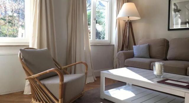 Апартаменты von Deska Townhouses - White House