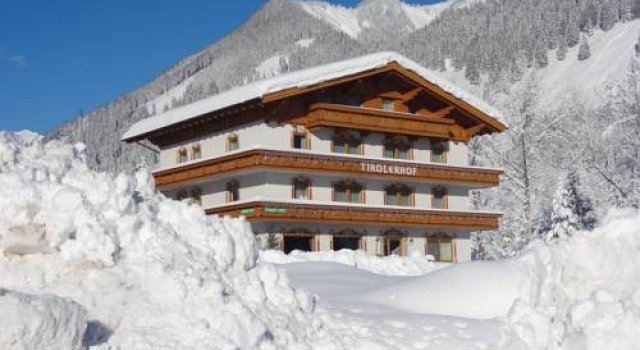 Tirolerhof, Забронировать Отель Отели Тироля 3 звезды, 3*