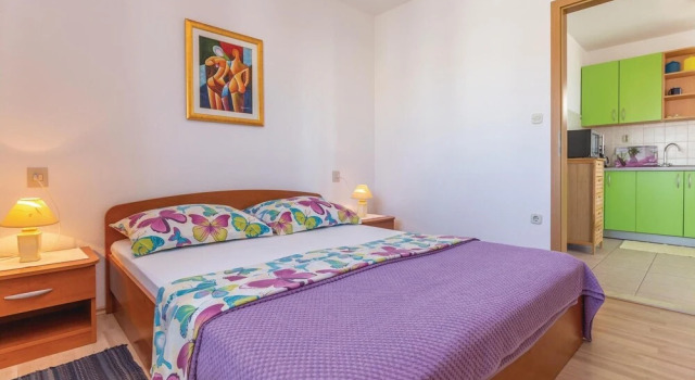 Beautiful Home in Makarska With Wifi and 2 Bedrooms, Buchen Sie Hotel Hotels in Gespanschaft Split-Dalmatien mit Pool, Schwimmbad