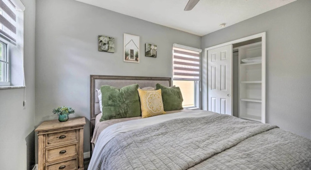 Renovated Kissimmee Townhome: 5 Mi to Disney!, Забронировать Апартаменты/квартира Апартаменты Селебрейшн, Апартаменты/квартира