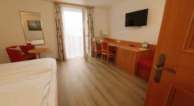 Двухместный номер Standard с балконом и с видом на озеро Hotel Haberl - Attersee