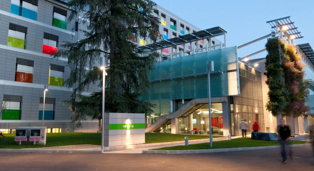 Camplus Bononia Casa per Ferie, Забронировать Курортный отель Отели Болоньи с парковкой, рядом с Приход Святой Марии Лакримозы, Парковка