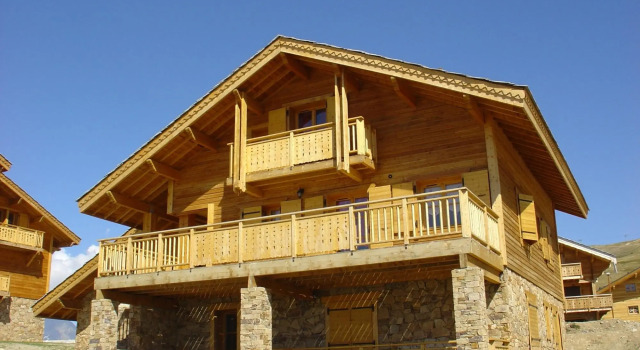 Luxury chalet with fireplace in the area of Alpe d'Huez, Забронировать Шале Виллы Овернь-Рона-Альпы, Вилла