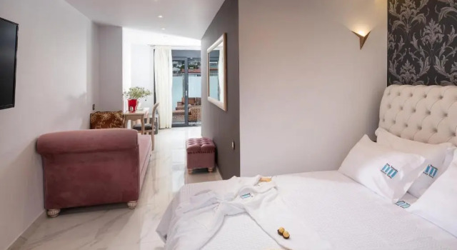 Двухместный люкс Deluxe Pela Veranda Exquisite Suites