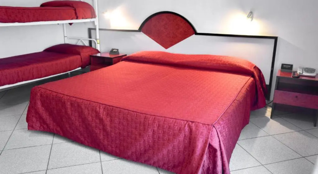 Четырёхместный номер Standard Hotel Aquamarina
