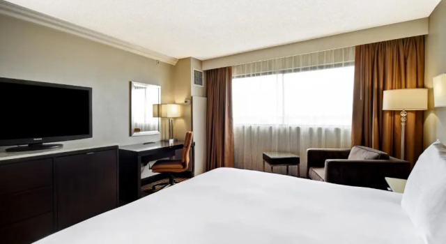 Номер Standard с видом на бассейн DoubleTree by Hilton Pleasanton at The Club