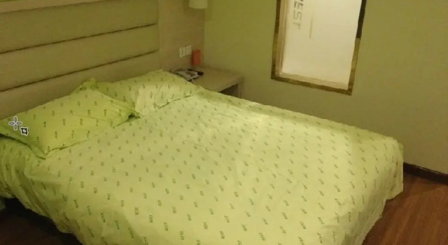 Rest Motel, Rezervovat Motel Luo-jang Henan