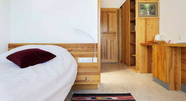 Одноместный номер Superior с балконом и с видом на сад Hotel Gracanica