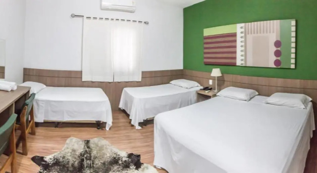 Трёхместный номер Standard Samambaia Executive Hotel