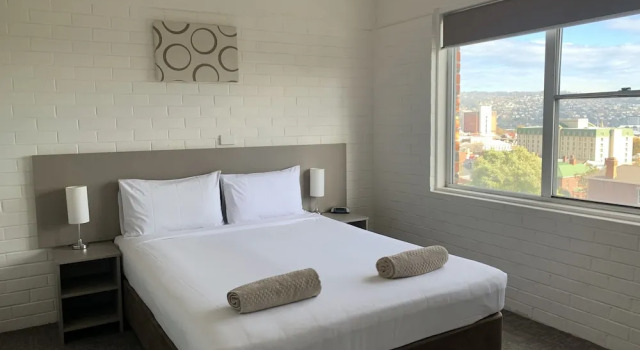 Апартаменты с 2 комнатами с балконом Adina Place Motel Apartments