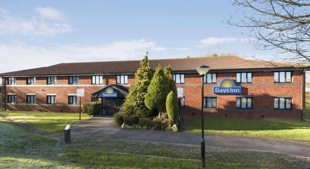 Трёхместный номер Days Inn by Wyndham Membury M4