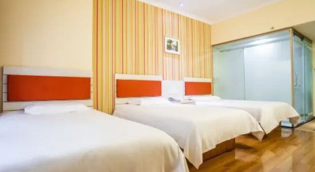 Трёхместный номер Standard Guilin Haiyuan Hotel