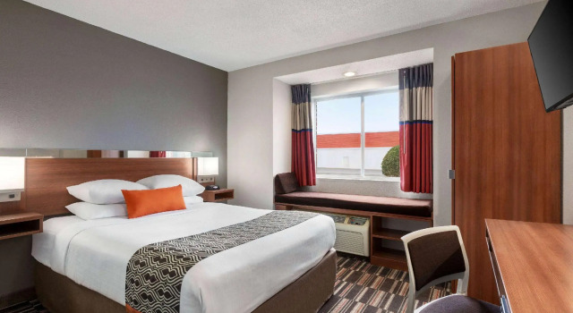 Двухместный номер Standard Microtel Inn & Suites by Wyndham