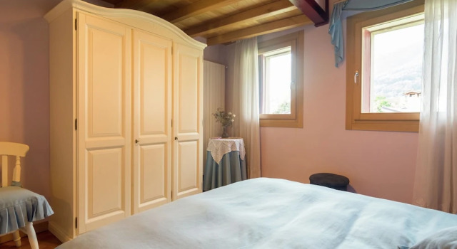 Adorable Apartment in Miane by the Lake, Prenota Appartamento Hotel a Miane con colazione, Colazione