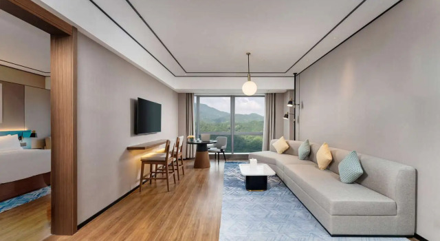 Люкс Deluxe Hilton Garden Inn Huzhou High-Speed Railway Station
