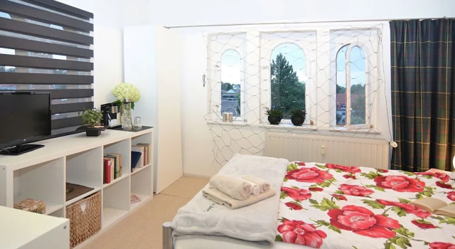 Modern Apartment in a Listed Villa With Beautiful View From Balcony, Prenota Appartamento Hotel a Garz con parcheggio, Parcheggio