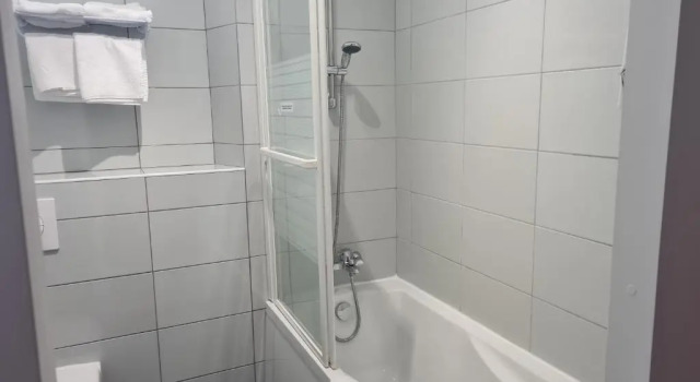Четырёхместный номер Standard Hotel Bellevue