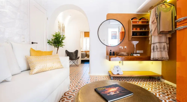 Люкс Premium KYMA & HELIOS Deluxe Suites with Hot Tub at AmazeU Suites Naxos