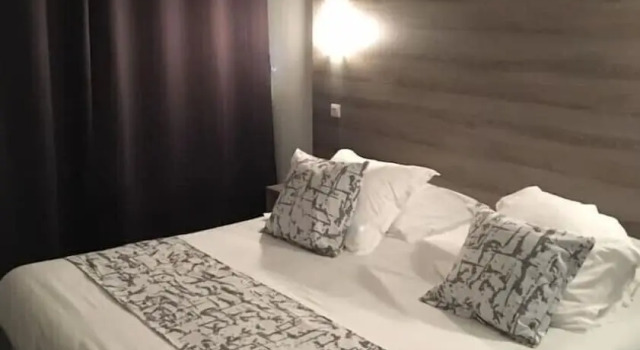Comfort huone Hotel Albizzia