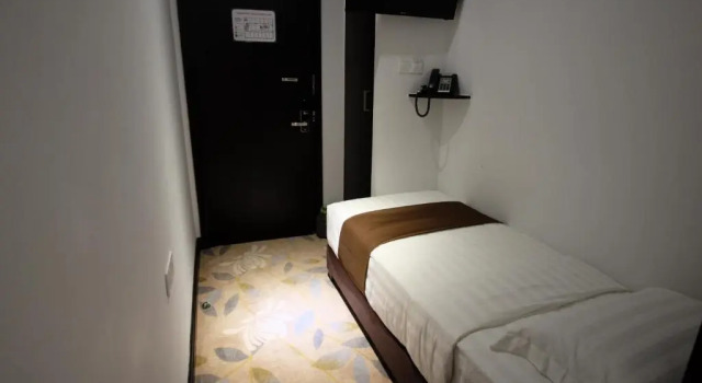 Одноместный номер Standard (без окна) InnB Park Hotel