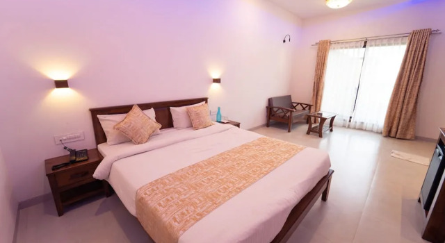 Номер Royal La Serene Resort & Spa