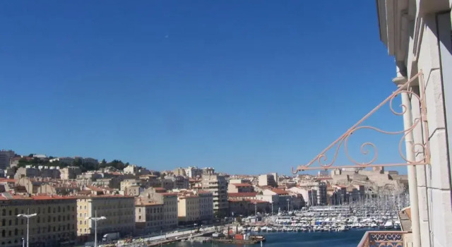 Двухместный номер Superior с частичным видом Escale Oceania Marseille Vieux Port