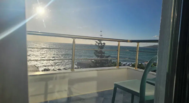 Апартаменты 1bed Beachfront With Seaview Balcony - 5mintobeach