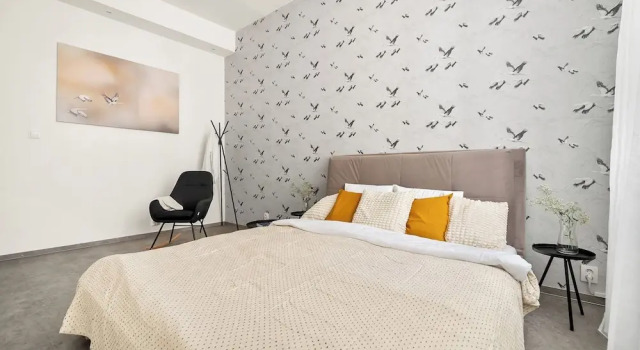 Enjoy Downtown Boutique Apartments 13 by goodnite cz