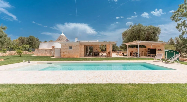 Trullo Tramonto in SAN Michele Salentino, Buchen Sie Villa Cottages in Murgia, Cottage
