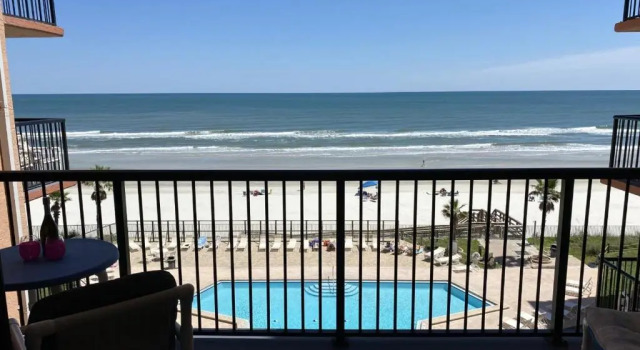 Flamingo Cove at Sunrise, Забронировать Отель Нью-Смирна-Бич Daytona Beach Area, рядом с Епископальная церковь Св. Петра-рыбака