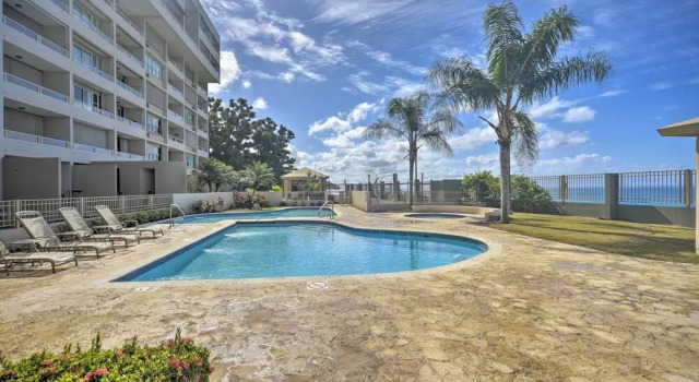 Oceanfront Resort Studio - 2 Mi to Rincon Plaza!, Réserver Complexe hôtelier Hôtels resort à Aguadilla, Complexe hôtelier