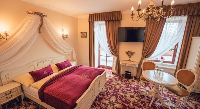 Номер Superior с балконом Hotel Svatojánský Dvůr