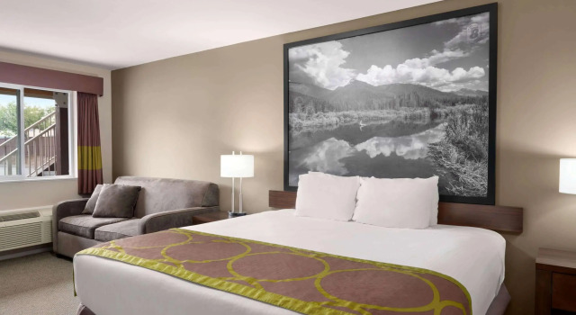 Super 8 by Wyndham Courtenay, Prenota Hotel Courtenay 