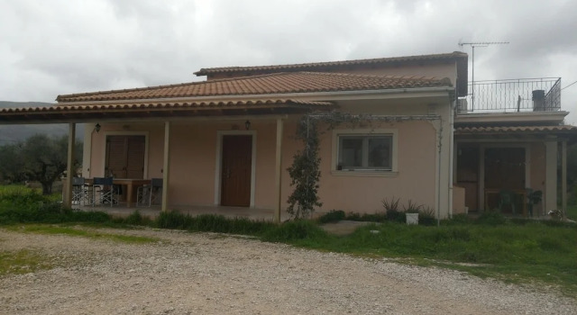 Summer Cottage, Забронировать Дом для отпуска Коттеджи Закинфа, рядом с Площадь Демократии, Коттедж