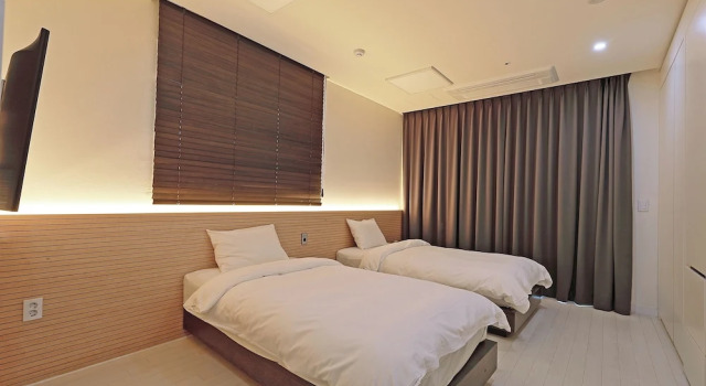 Двухместный номер Standard с балконом World Sky Residence Hotel