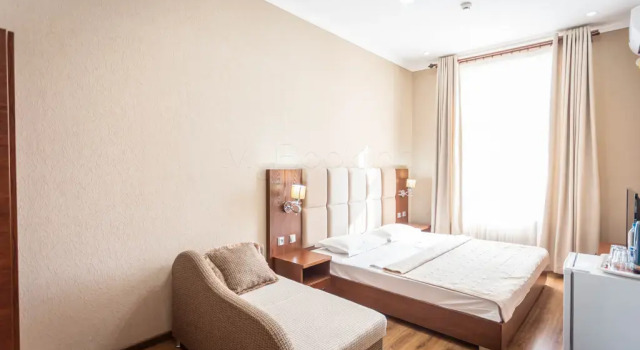 Lake House Resort hotel